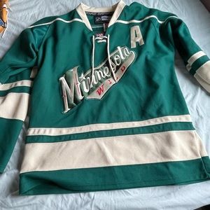 Minnesota wild Zach Parise players jersey size M?
